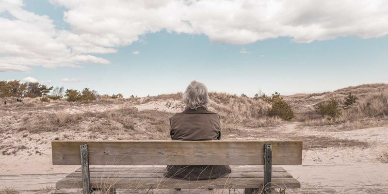 克拉玛依法院发展：构建现代化司法服务体系，提升法律咨询与法律服务效能