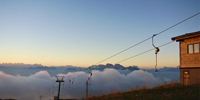 克拉玛依法院跨域立案诉讼服务全解析：流程详解与司法便民成效