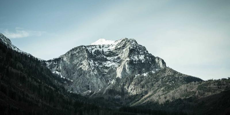 司法公开助力能源丝路：克拉玛依法院保障‘一带一路’能源合作的法律实践与风险提示